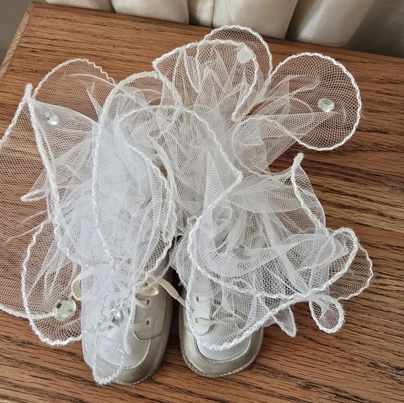 OOAK Club P31 Vintage Baby Shoes Decoration - Picture 4 of 6